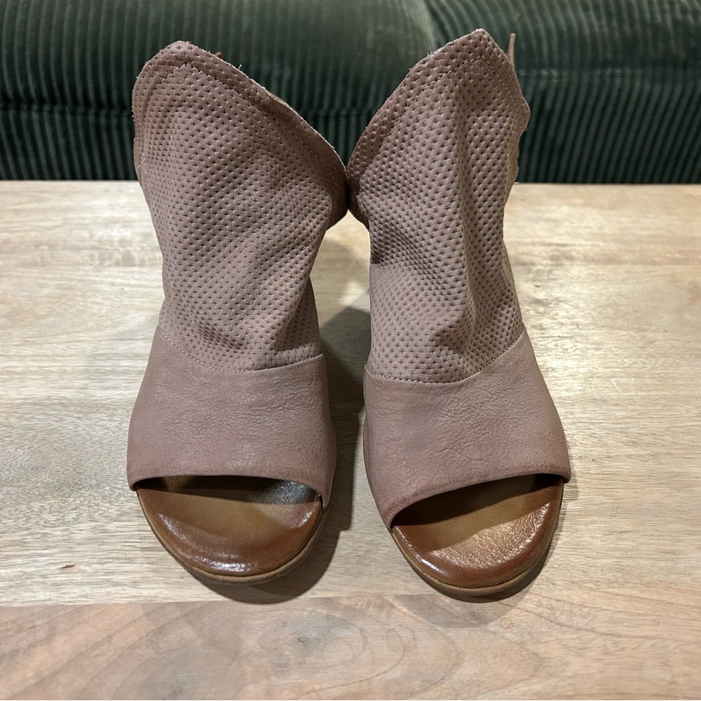 Miz Mooz | Peep-Toe, Sling-Back Heels | Women’s 40/9-9.5